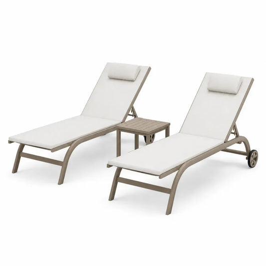 Sonnenliegen 2er Set mit Beistelltisch verstellbar Aluminiumgestell Polyesterauflagen Beige Taupe Liege 200 x 65 x 95 cm Tisch 45 x 45 x 45 cm